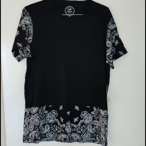 YD design T-Shirt- New . Large